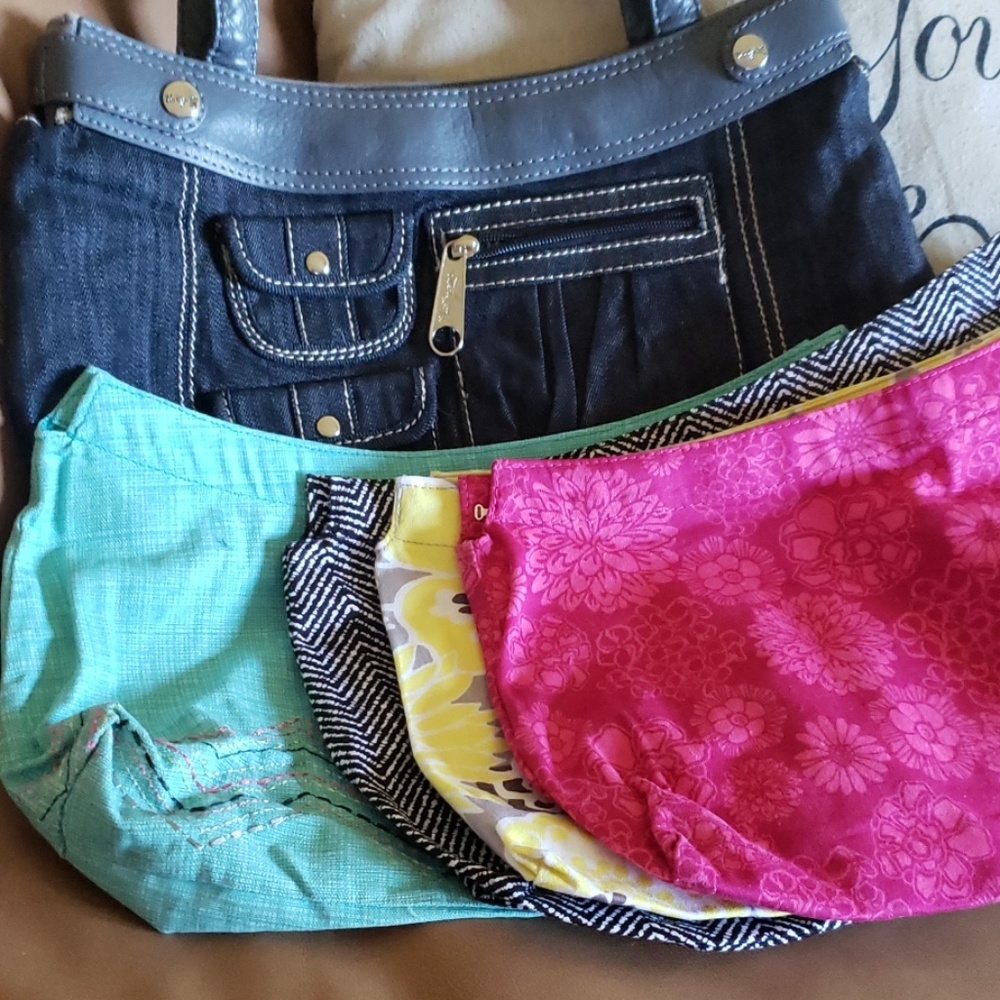 A 31 purse